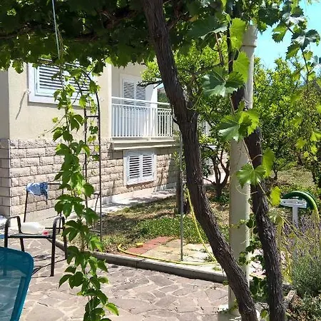 Maric Apartment *
